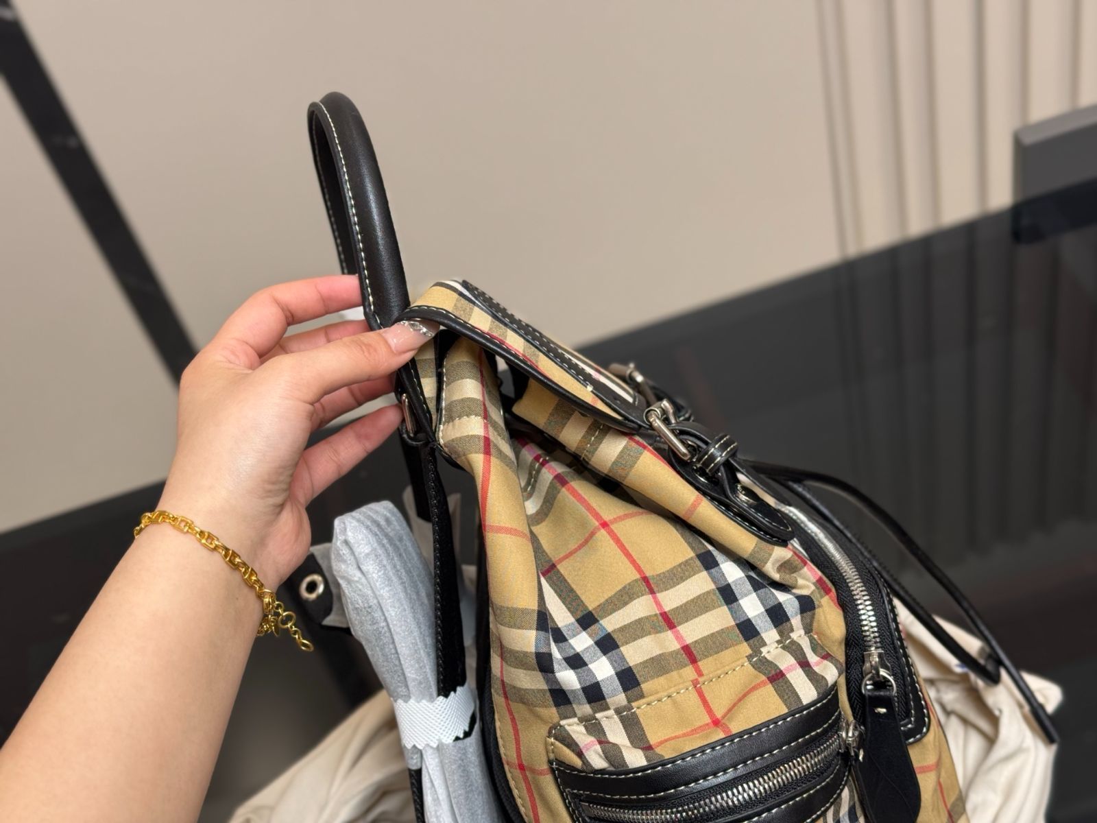 今日特価】Burberry バーバリー ダブルショルダーバッグ
