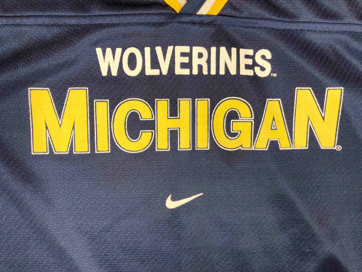 アメリカンフットボール ミシガン大学 アメフト NCAA Michigan