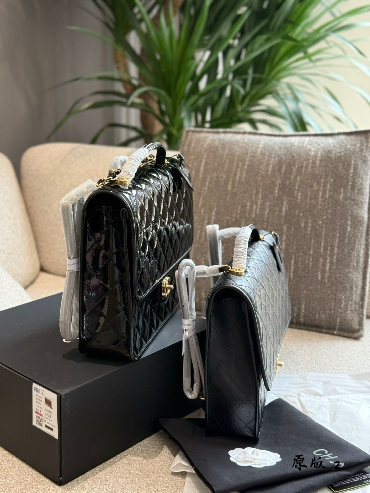 CHANEL ブラック パテントレザー ハンドバッグ 楽天市場】美品 シャネル CHANEL デカマトラッセ ココマーク