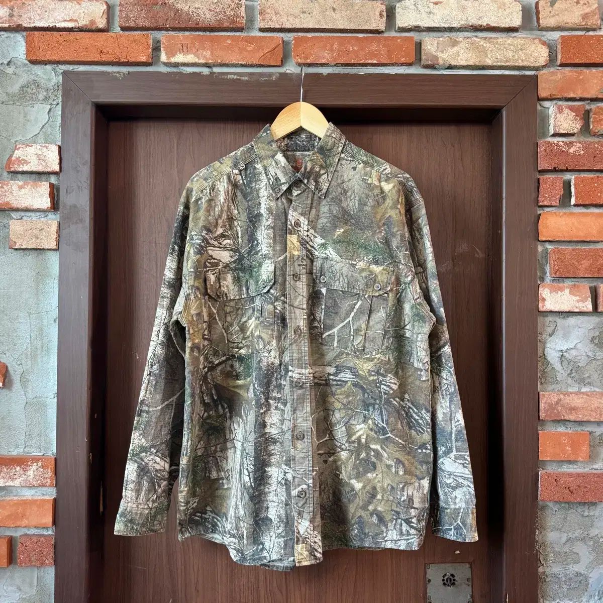 ゲームウィナー リアルツリー シャツ