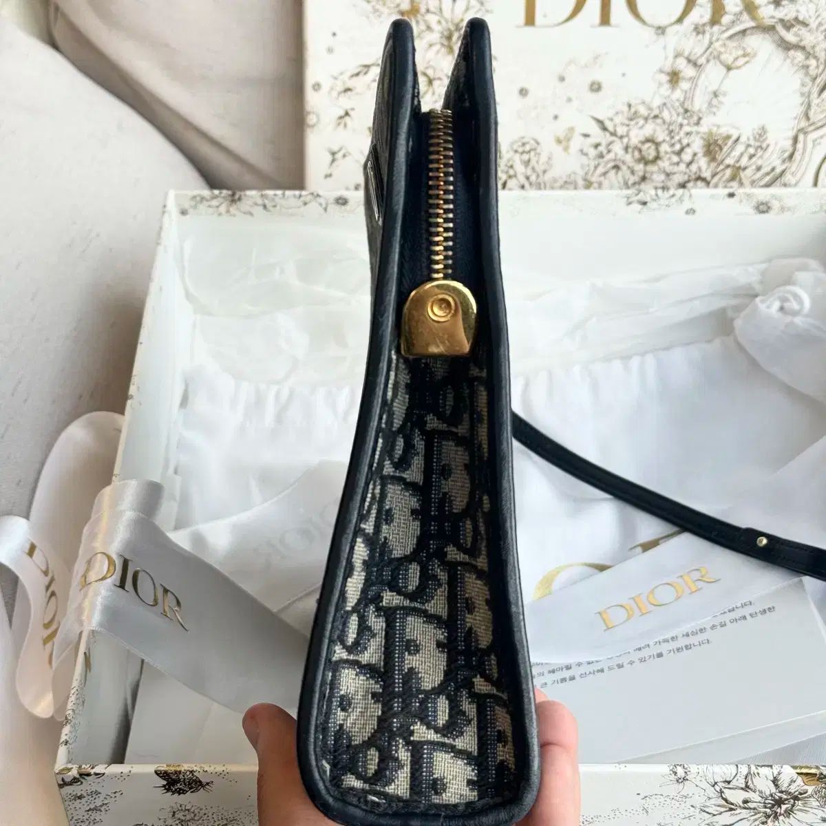 A + グレード Dior(ディオール) オブリーク モンテーニュ 30