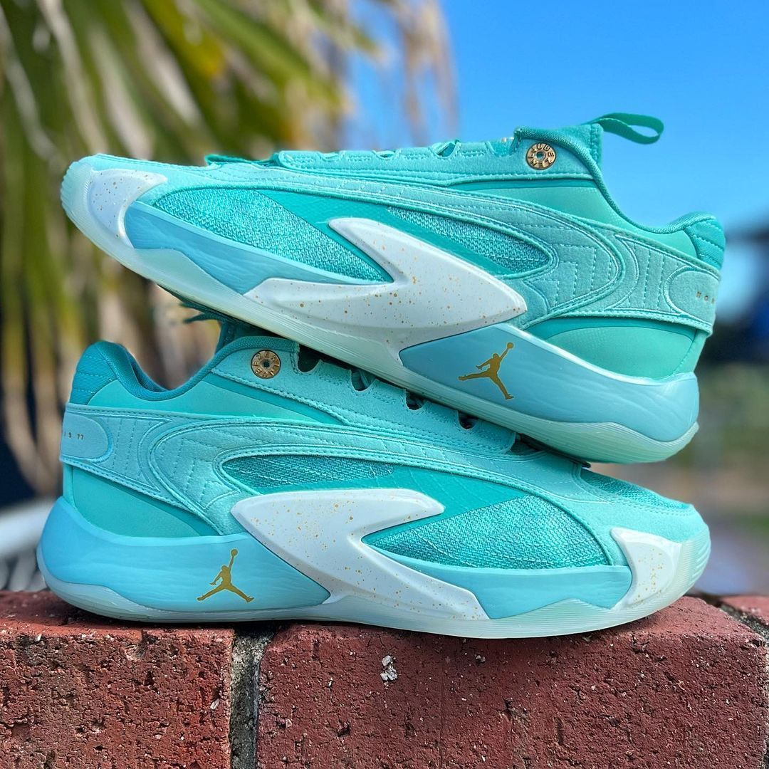 JORDAN LUKA 2 MATADOR ナイキ ジョーダン ルカ 2 ドンチッチ 【MEN'S】 tropical twis/metallic  gold-washed teal-barely green DX9012-300