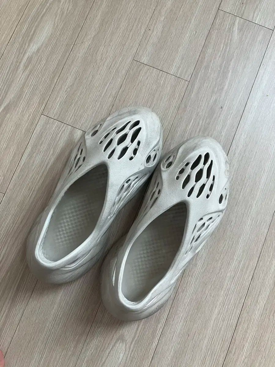 adidas アディダス イージー フォームランナー サンド 6 サイズ