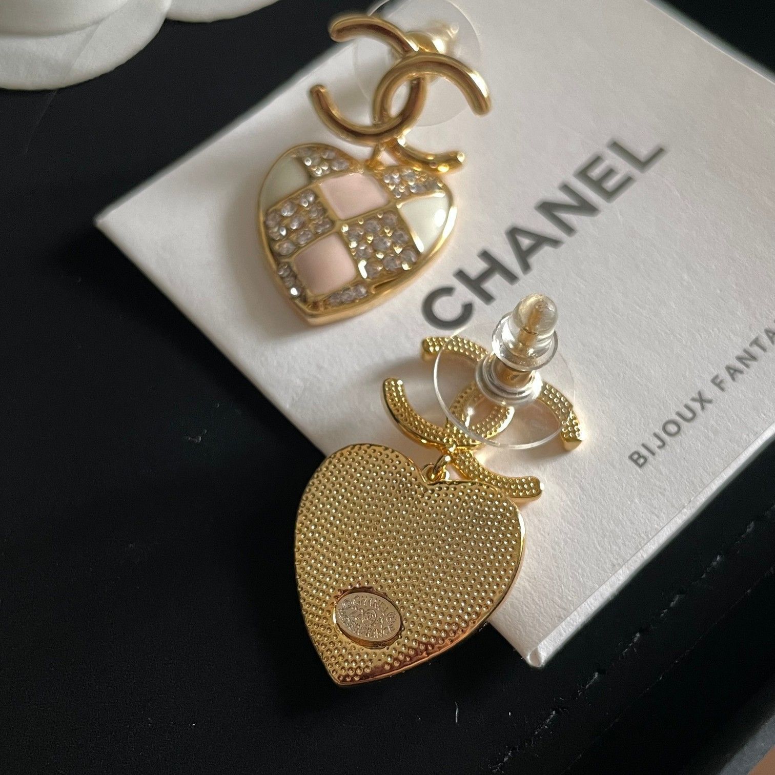今日特価】CHANEL ヴィンテージ ダブル C ピアス 送料無料 限定