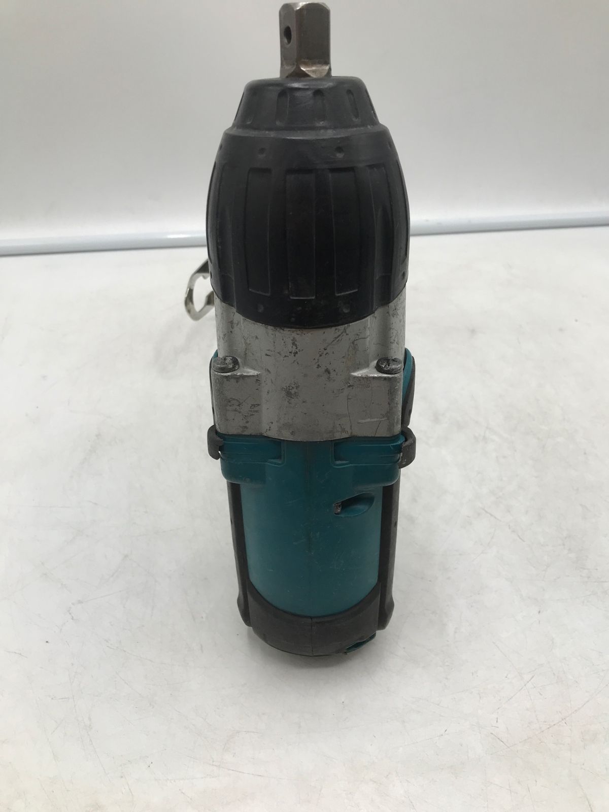 18v充電式インパクトレンチ 本体のみ