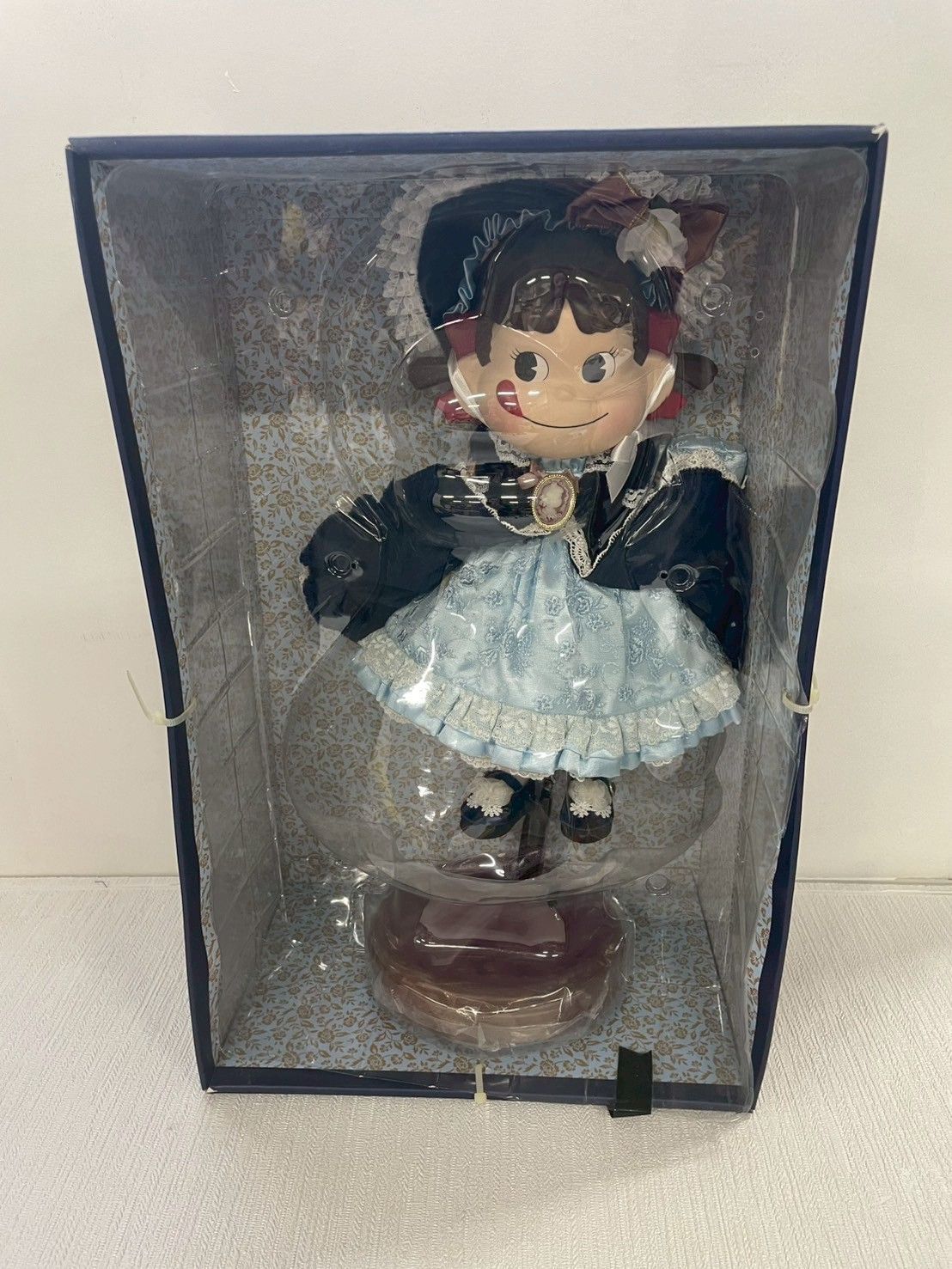 Amazon.co.jp: 不二家 ペコちゃん 歴代ビスクドールコレクション