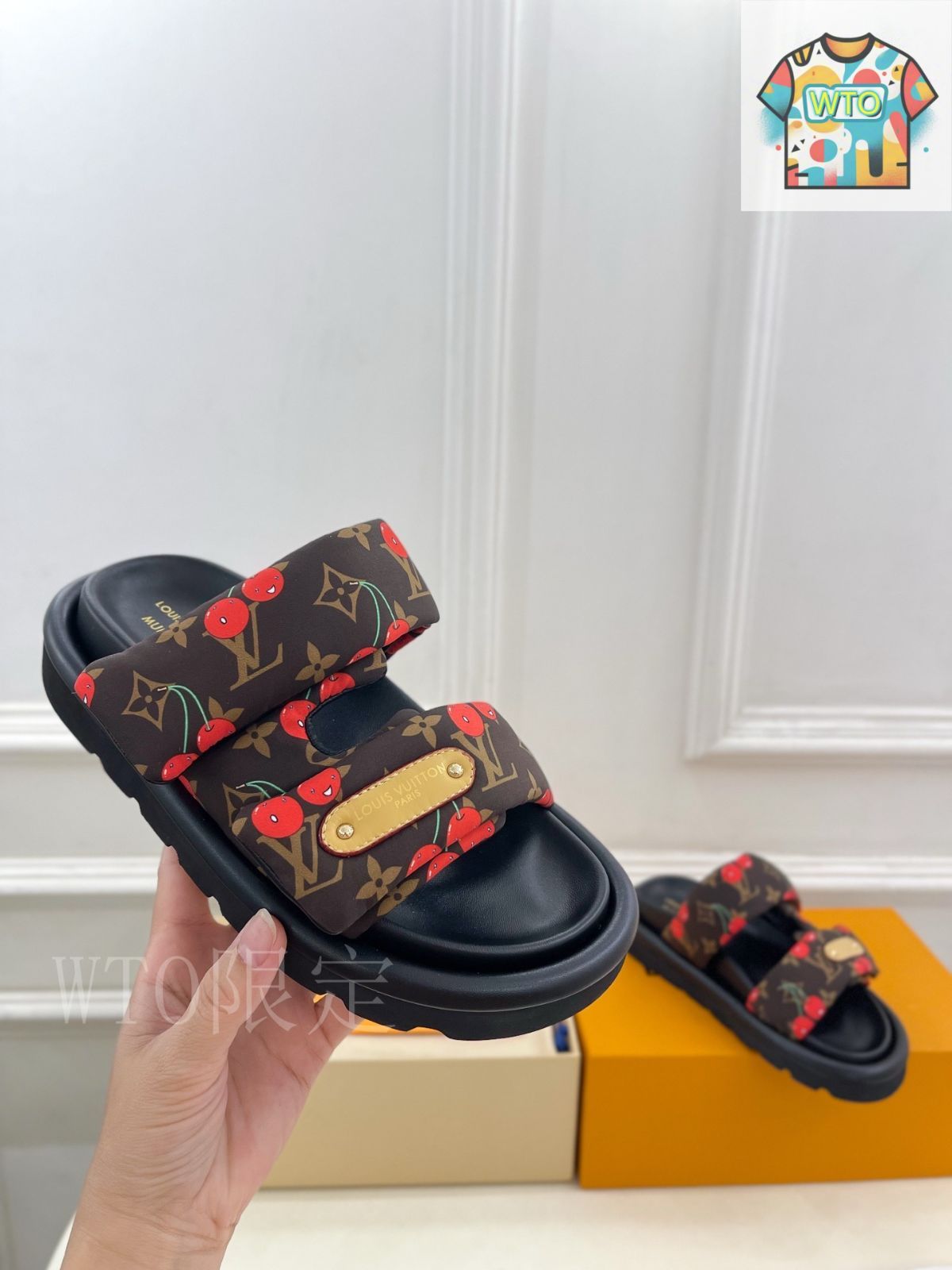 エレガントスタイルに【LOUIS VUITTON】リリーフラットサンダル LOUIS VUITTONルイヴィトンフラットサンダル07 - メルカリ