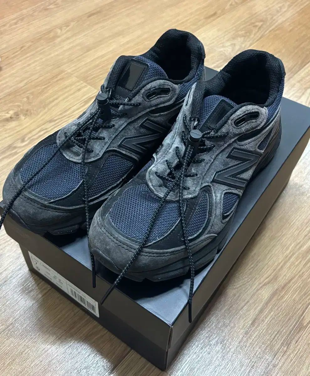 JJJJound(ジョウンド) 990v4 255 サイズ
