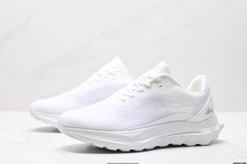 ALO Yoga Alo Runner ホワイト ランニングシューズ23.5cm ALO Runner - White/White | ALO