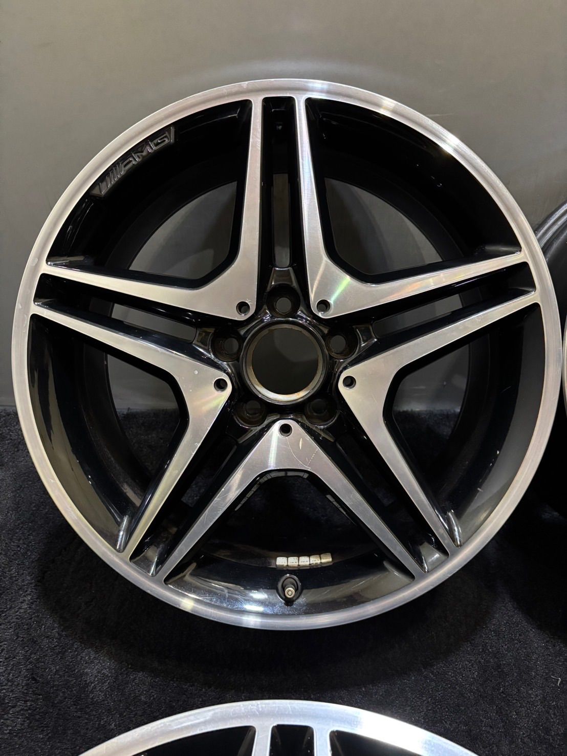 【7556】ベンツ W176 Aクラス AMG 純正 18インチ 7.5J ＋52 PCD112 ホイール4本 美品メルセデスベンツ W176 Aクラス AMG 純正 18インチホイール 7.5J+52