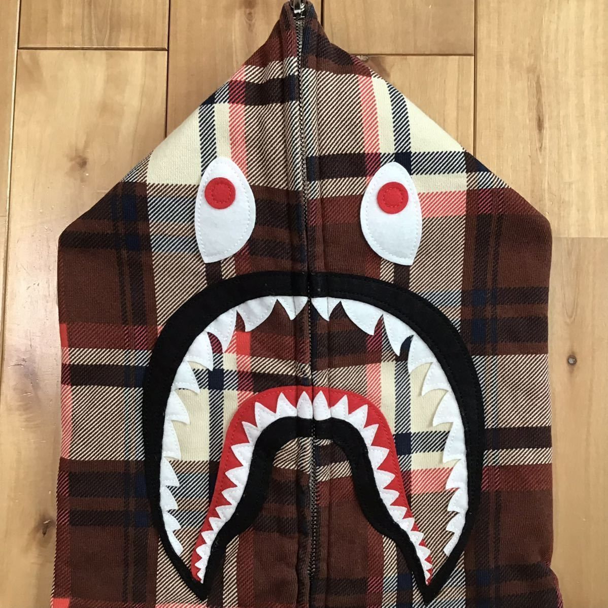 ☆NFS限定☆ ラブジェネ シャーク パーカー Lサイズ BAPE エイプ