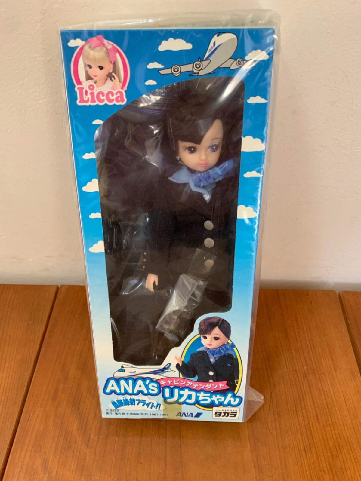 ANA's リカちゃん 国際線初フライト キャビンアテンダント