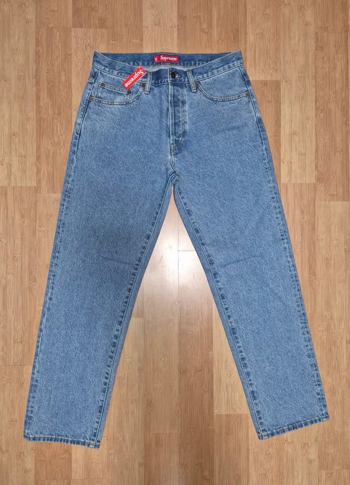 シュプリーム レギュラー ジーンズ 