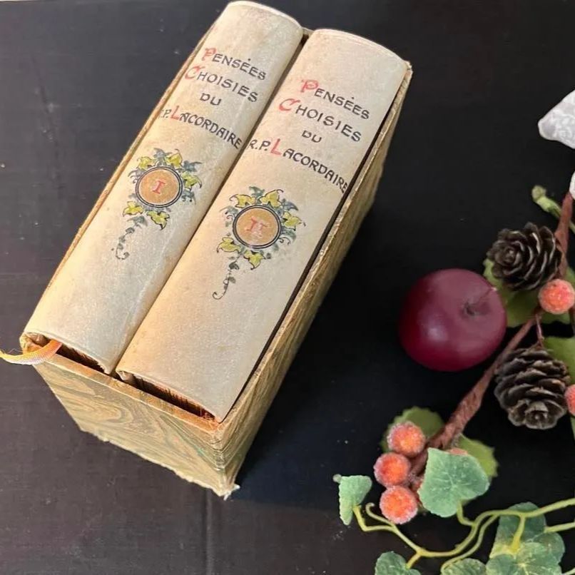 1925年発刊 フランス 祈祷書 聖典 ２巻セット 036