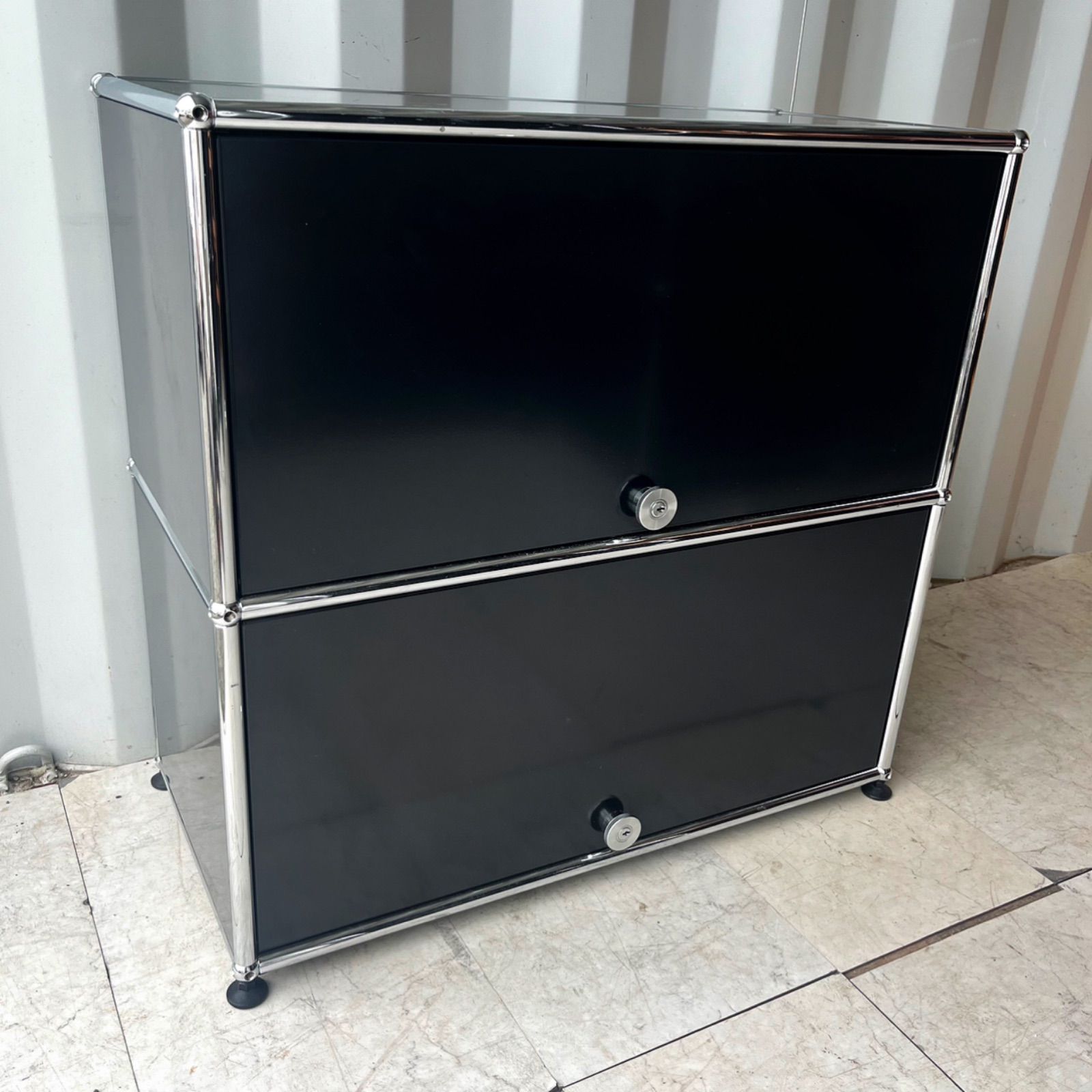 取付無料！USMハラー 1列2段 ブラックモダンシェルフ キャビネット✨