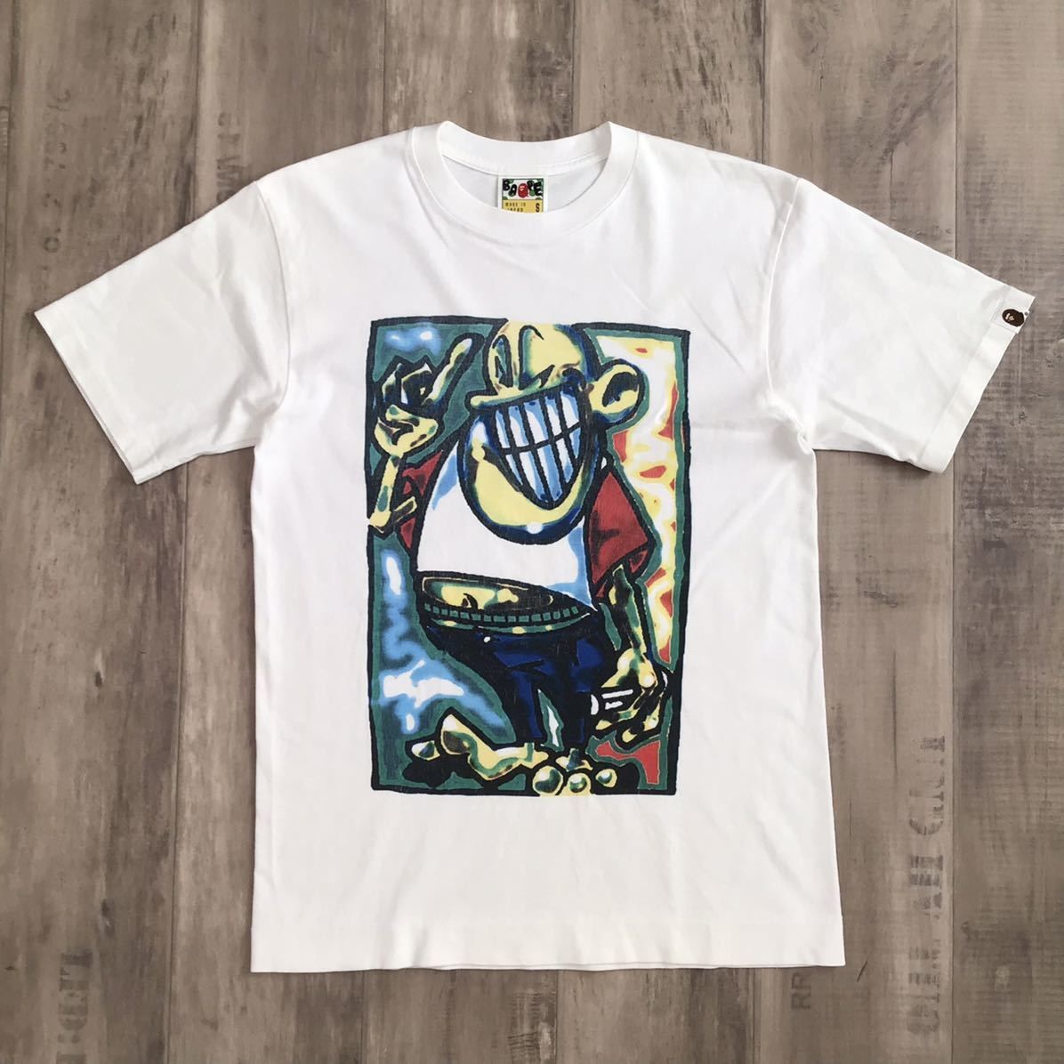 アベイシングエイプラジカセタグ