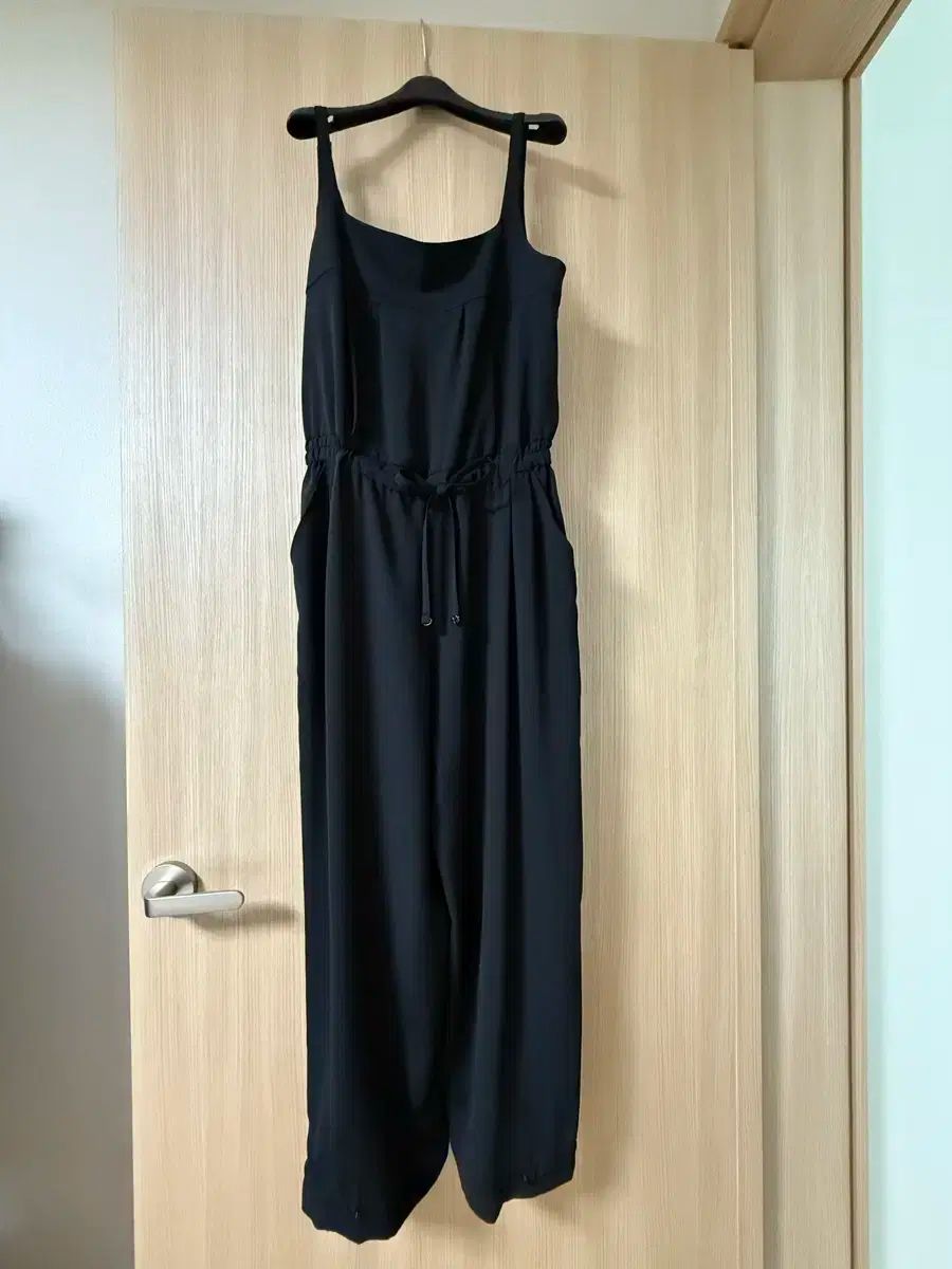 Whim Gazette 二重織ノースリーブジャンプスーツ Whim Gazette - 【新品未使用品】二重織ノースリーブジャンプスーツ 白