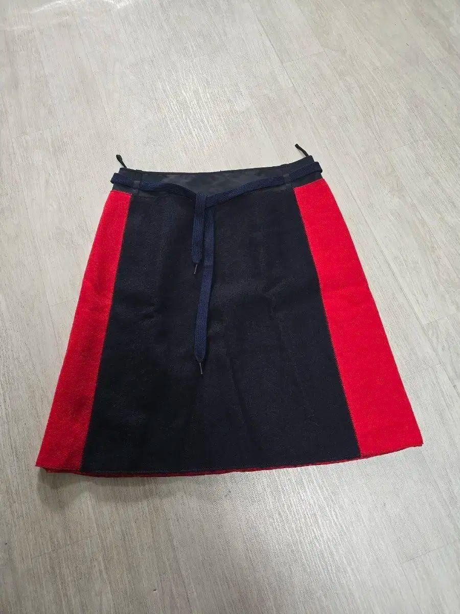 MIU MIU ウールスカート サイズ42