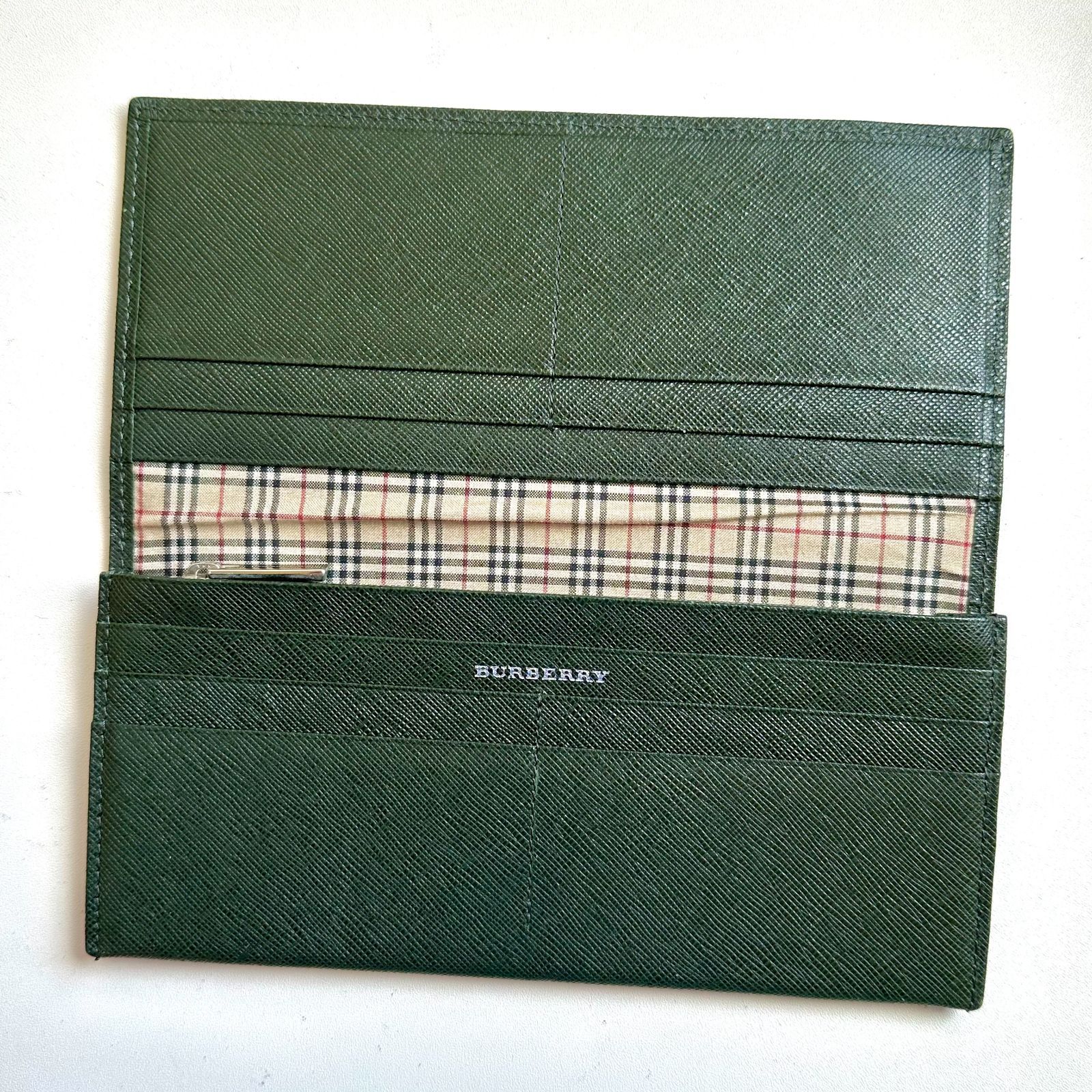 極美品　BURBERRY LONDON 長財布　レザー　ノバチェック　グリーン系 バーバリー 長財布 レディース ブランド BURBERRY チェック 8082331