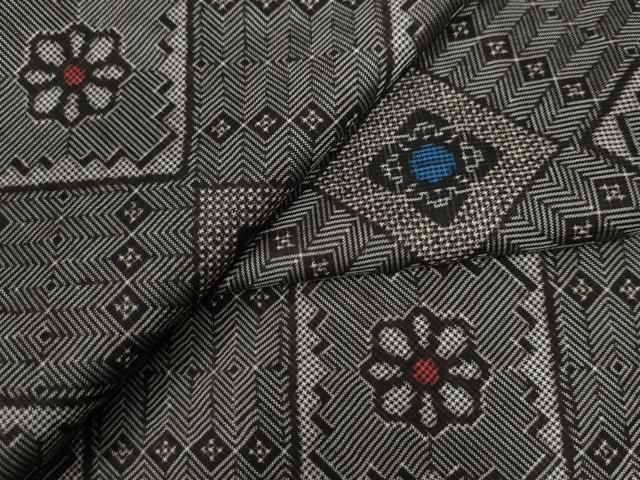 平和屋着物●本場大島紬　龍郷絣　正絹　逸品　CAAU2570yc 平和屋着物○本場大島紬 龍郷絣 正絹 逸品 CAAU2570yc