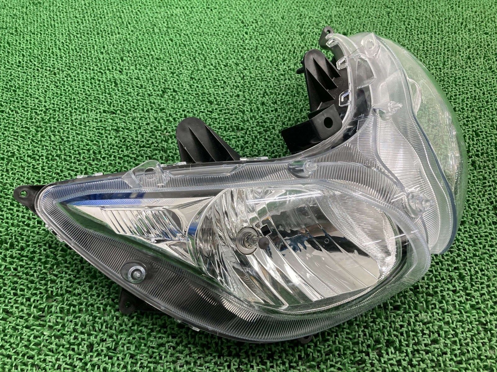 バーグマン200 ヘッドライト 90-5255 スズキ 純正 バイク 部品 CH41A BURGMAN200 割れ欠け無し 品薄 品 車検 Genuine Vs