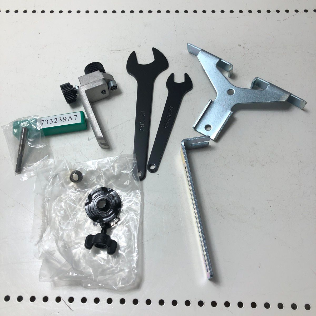 €€MAKITA
