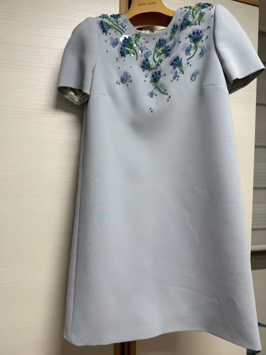 ミュウミュウ フラワー ビーズ装飾 ONE PIECE