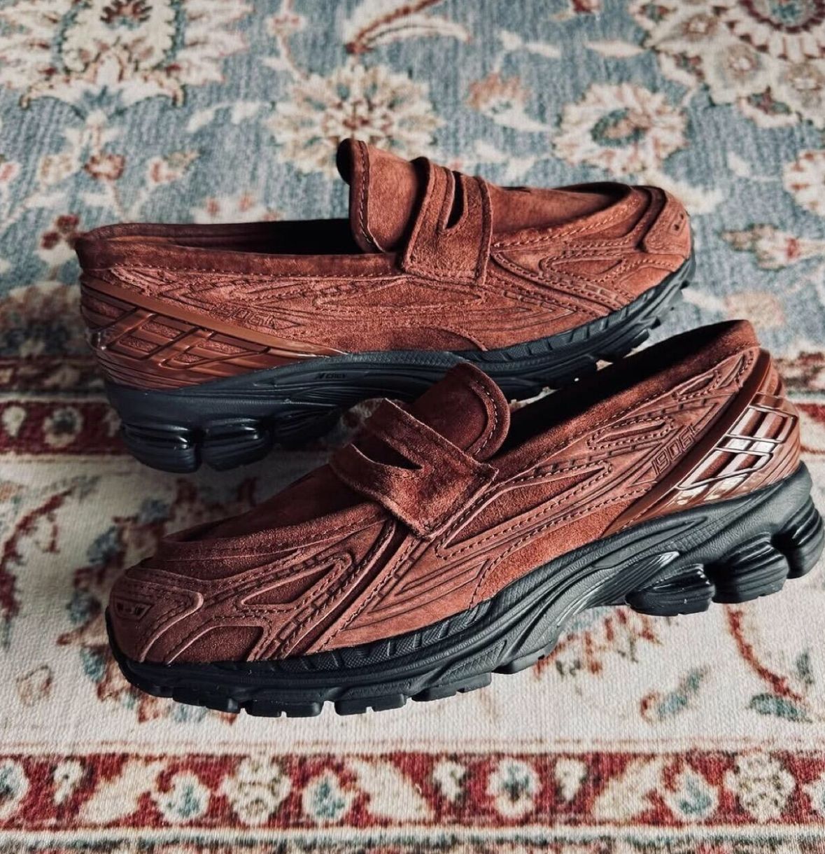 Oak Suede