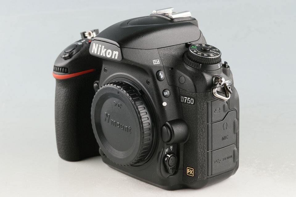 Nikon D750