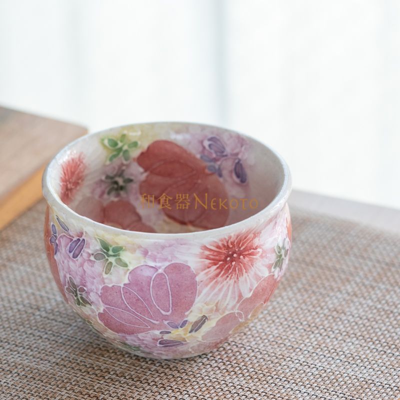 日本製 ゆずりは工房 ＊薄紅色絵花 福々碗(平型)＊ 酒器 花柄