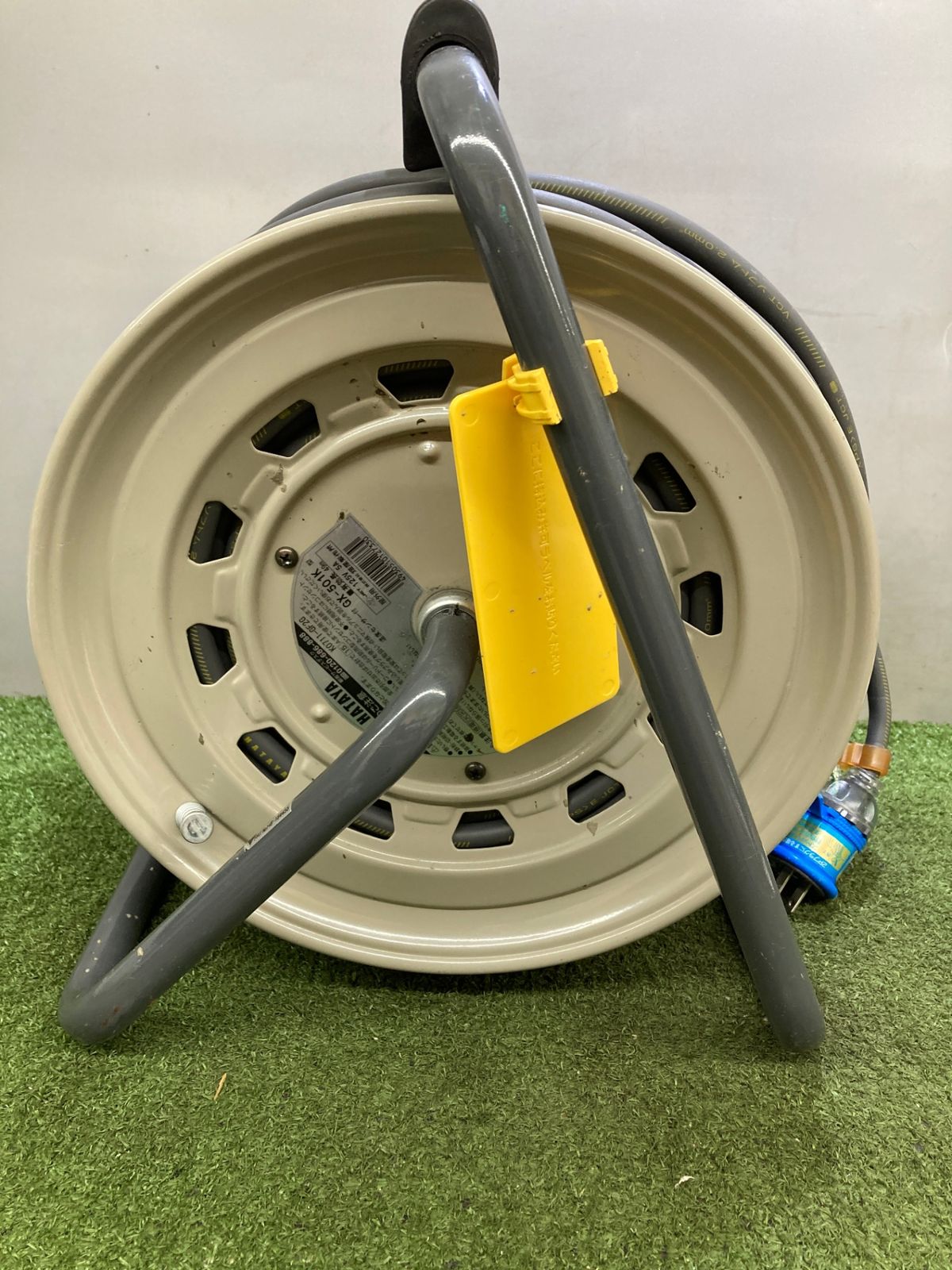 品 0921 ハタヤ HATAYA 屋外用防雨型レインボーリール 100V型 50m 2P接地3個口コンセント GX-501K ITP3Z767GN1X