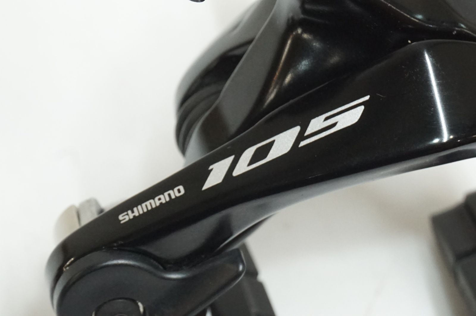 ほぼ美品 シマノ105 油圧ディスクコンポセット+ アルテグラ前後ブレーキ付き ほぼ美品 シマノ105 油圧ディスクコンポセット+ アルテグラ前後
