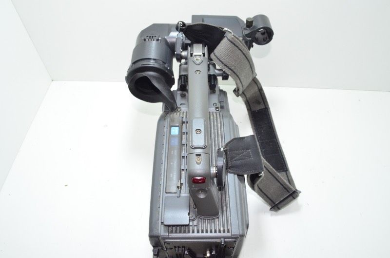 SONY DVCAMビデオカメラ 　DSR-500WS 送料無料】 ソニー SONY DSR-500WS DVCAM デジタルビデオカメラ