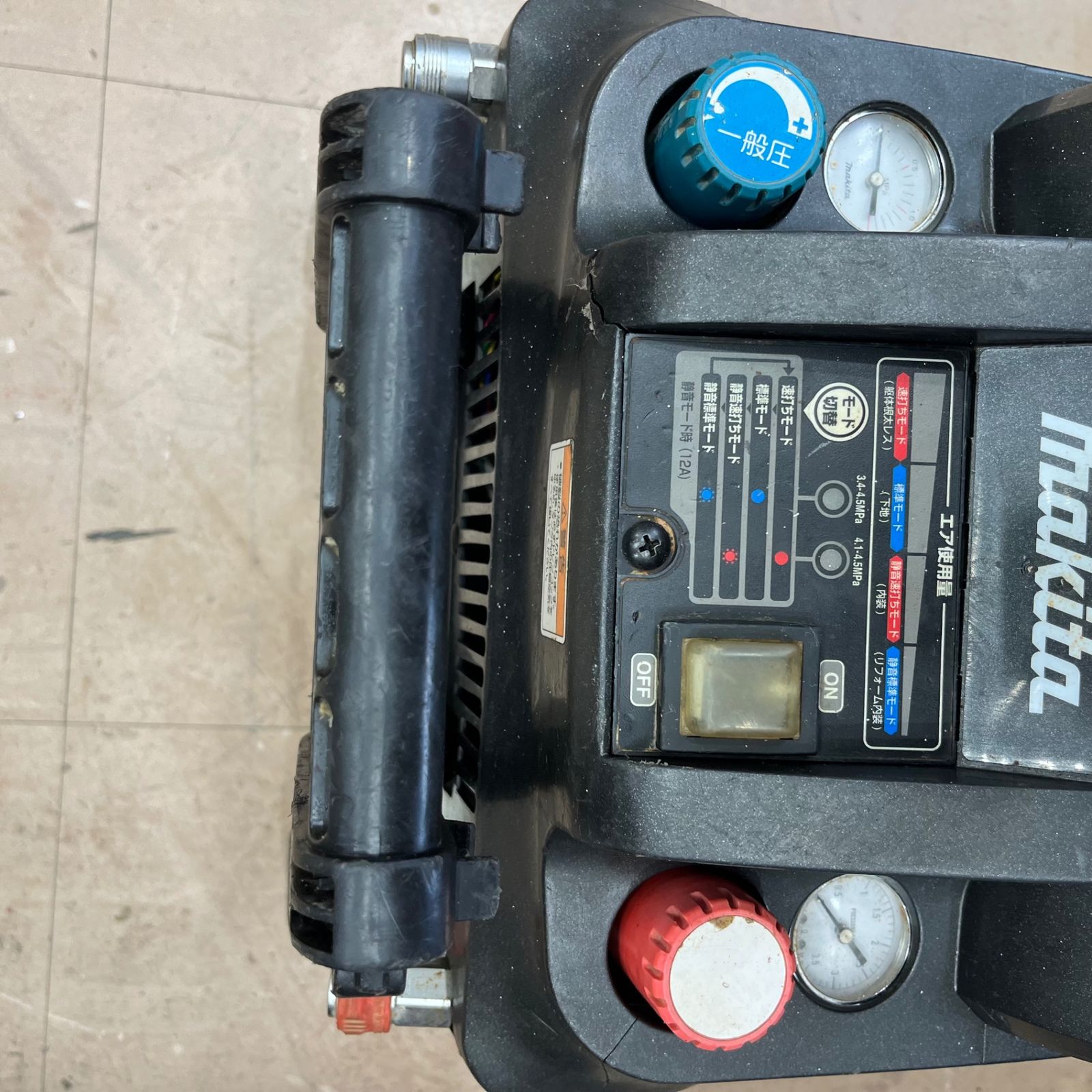 マキタ エアコンプレッサーAC460XGH用カバー中古品 AC460XL マキタ エアコンプレッサーAC460XGH用カバー中古品 AC460XL