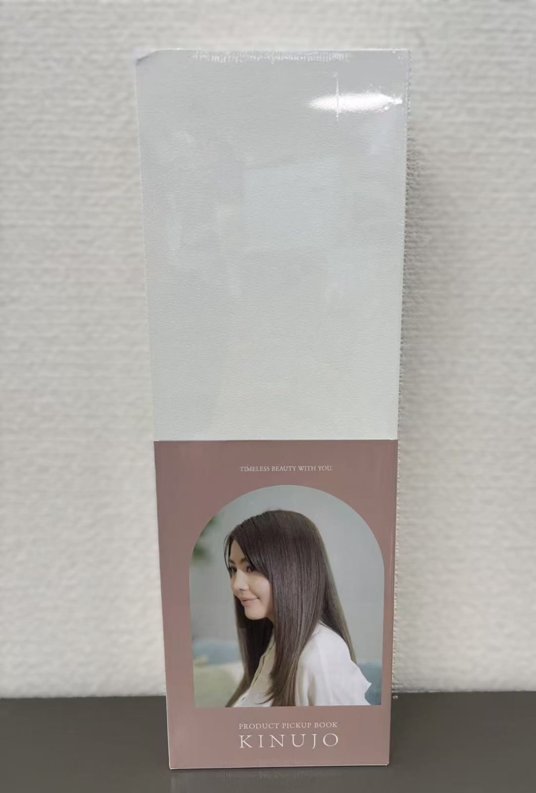 送料無料，豊富な (新品未開封) KINUJO 絹女 ストレートヘアアイロン 2025080130201 ストレートヘアアイロン