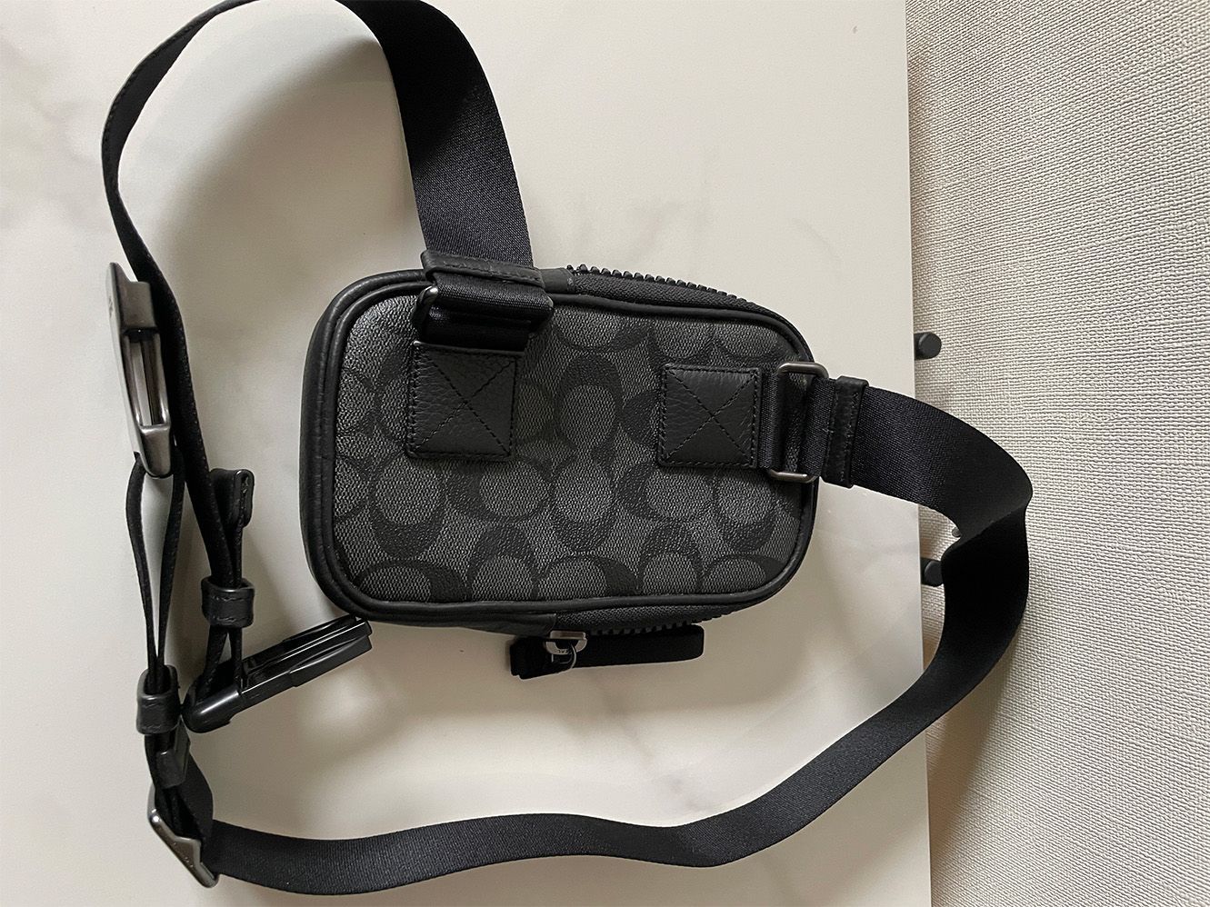 極美品】COACH コーチ マルチファンクション フォーン パック