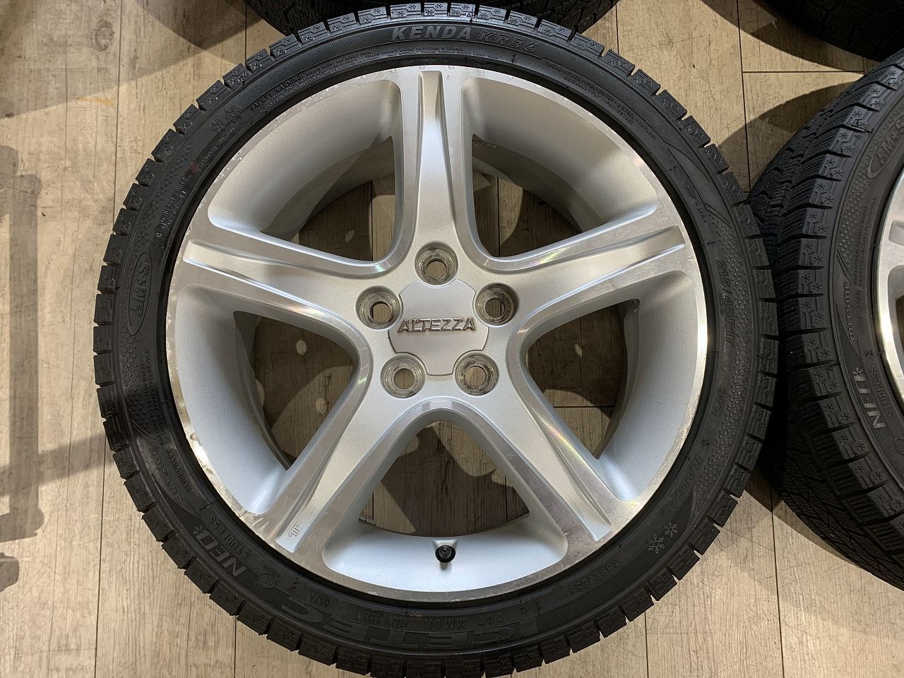 アルテッツァ純正 17インチ ホイール　スタッドレスタイヤのおまけ付き C052700687_23.jpg