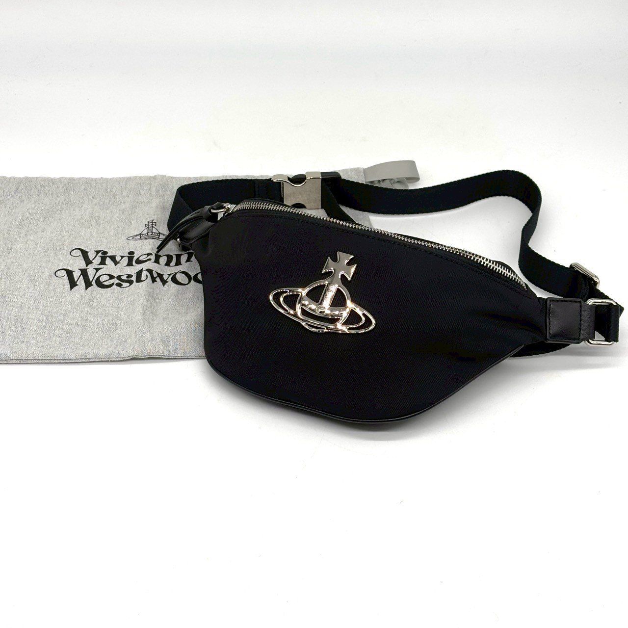 Westwood ヴィヴィアンウエストウッド