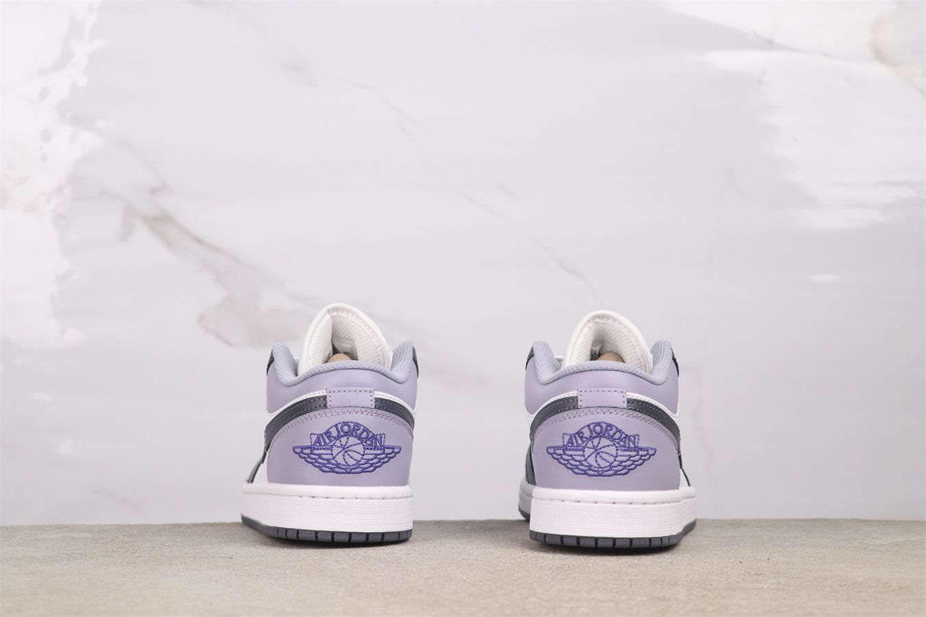 ナイキ] エア ジョーダン 1 ロー AIR JORDAN 1 LOW ホワイト/ダーク