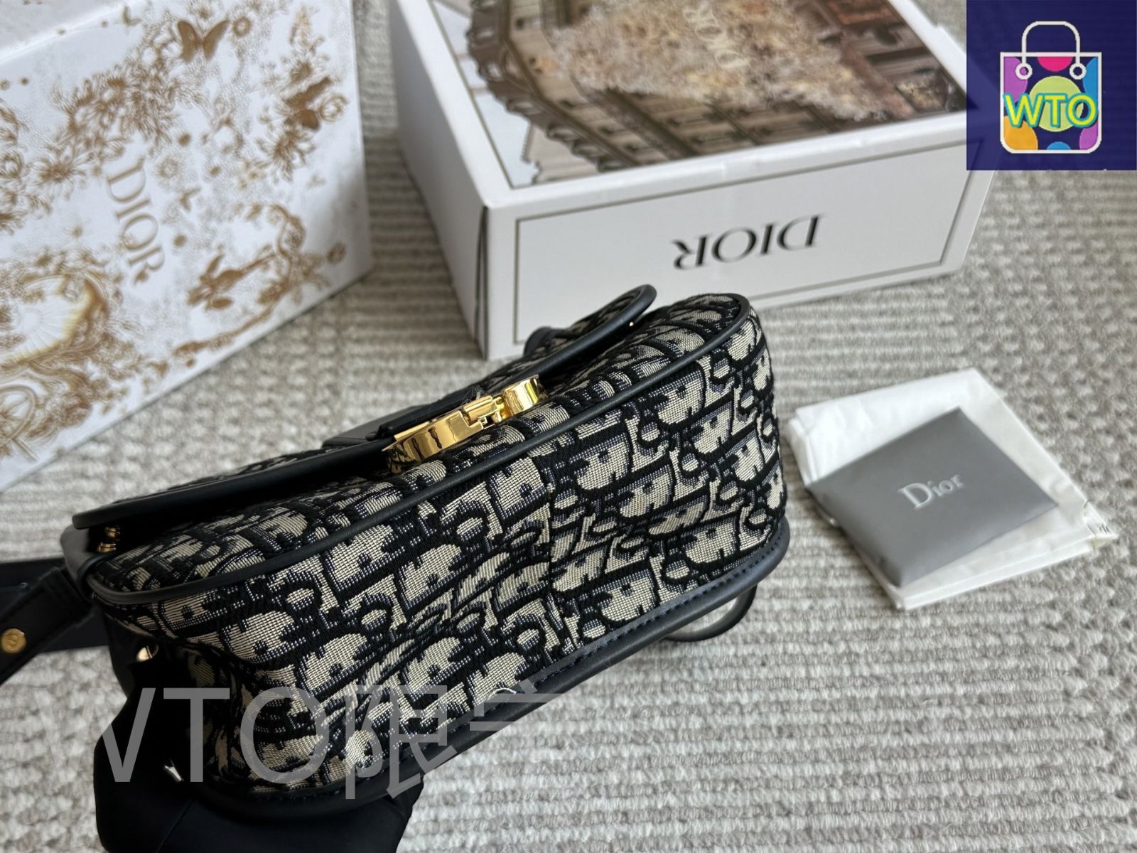 今日WTO】Dior ディオール メッセンジャーバッグ シリーズ 軽量