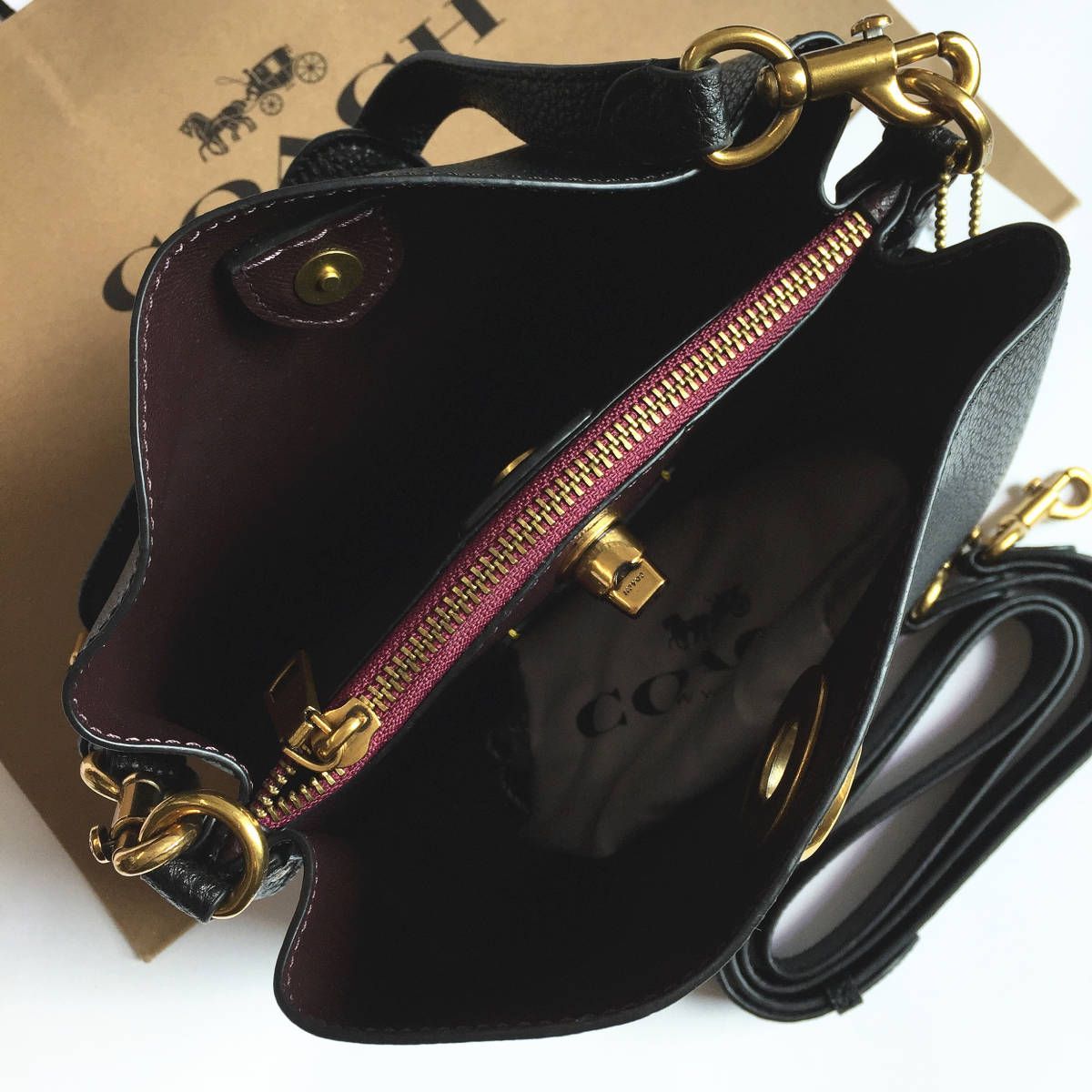 ◆新品◆COACHバッグ C3916 ブラック バケットバッグ ショルダーバッグケアカード紙袋コーチ保存袋