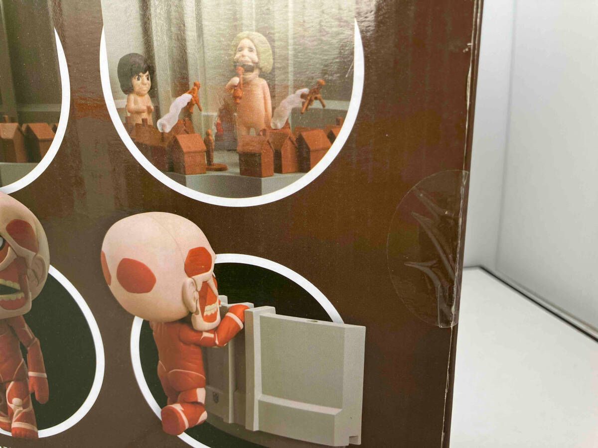 新品未使用　進撃の巨人　ねんどろいど超大型巨人＆進撃のプレイセット　360 ねんどろいど 360 進撃の巨人 超大型巨人&進撃のプレイセット