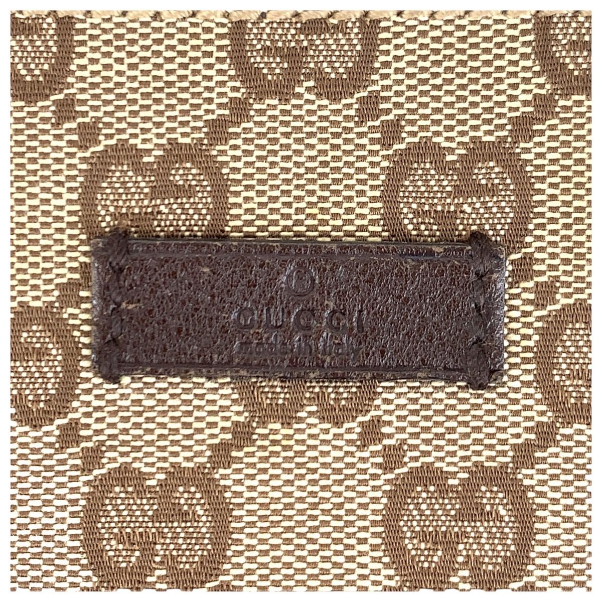 ｸﾞｯﾁ GUCCI ﾚﾃﾞｨｰｽｳｫｯﾁ 腕時計 ﾊﾞﾝｸﾞﾙｳｫｯﾁ ﾀﾞｲﾔﾍﾞｾﾞﾙ ｸｵｰﾂ 128.5
