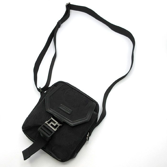 ヴェルサーチェ ショルダーバッグ ナイロン 【フラワー柄  