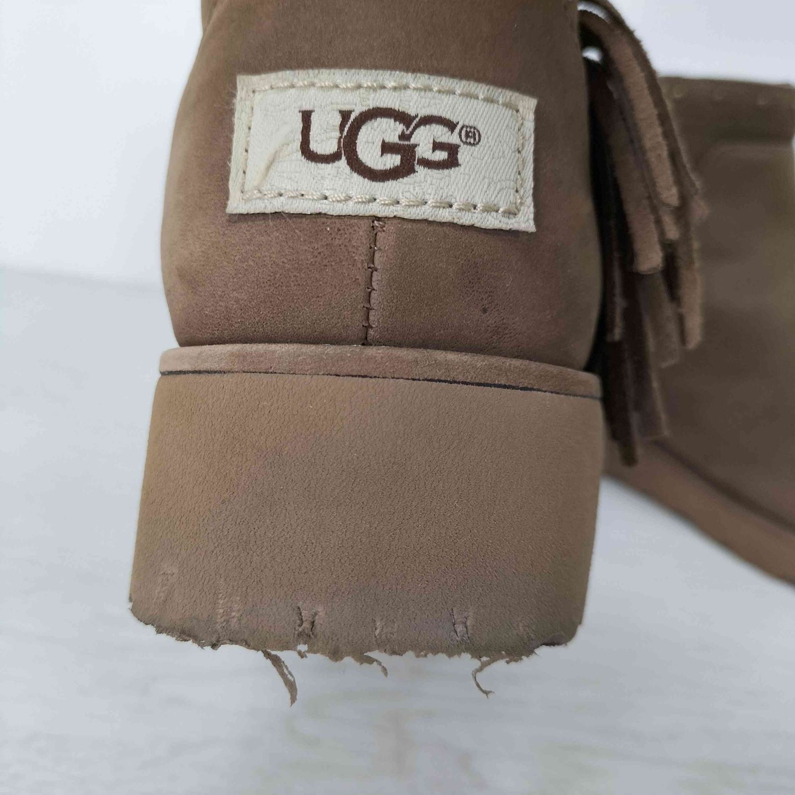 UGG
