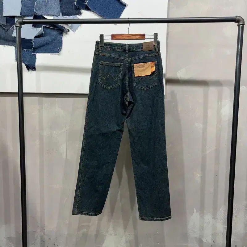 24 インチ ラングラー レディース ヴィンテージ ウォッシュ スパン糸 デニム デニムパンツ DECORATOM_COM_BR