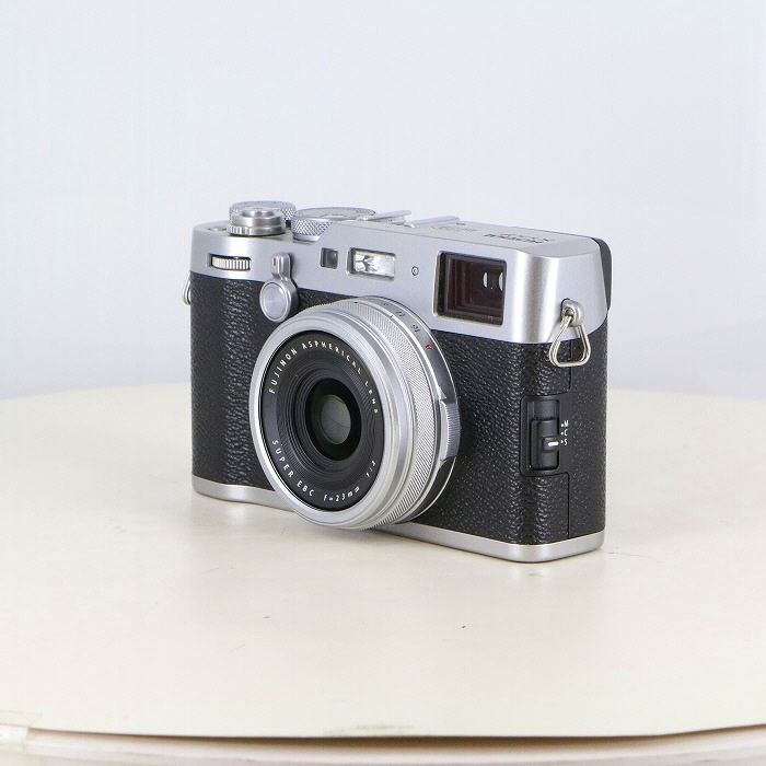 FUJIFILM X100F