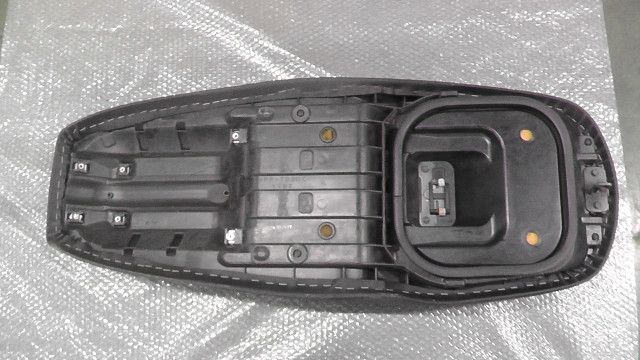 マグザム SG21J-002xxx の シート SG17J SG21J 1759801280 LAWEED_CL