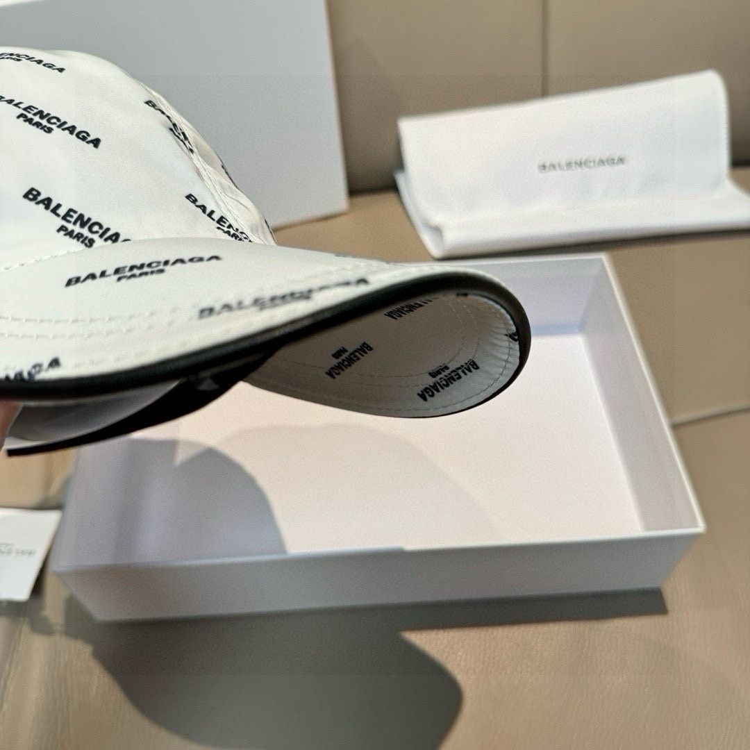 バレンシアガ クラシックベースボールキャップ 箱・付属品付き極美品 楽天市場】バレンシアガ BALENCIAGA クラシック ベースボール