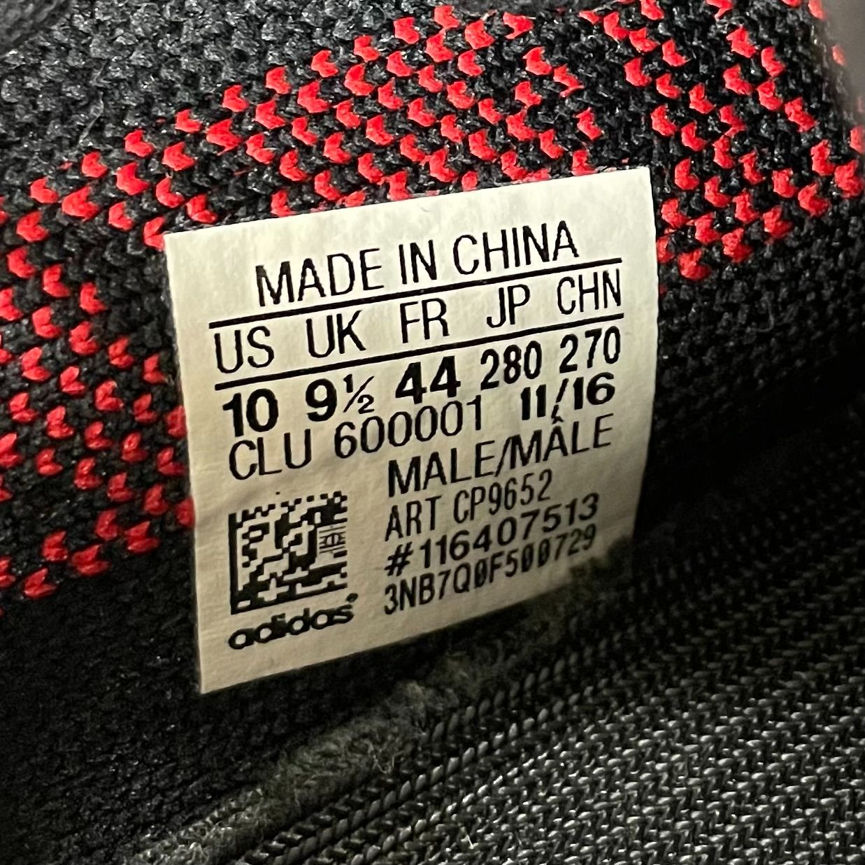 定価30240円 adidas Yeezy Boost 350 V2 Black Red イージーブースト 